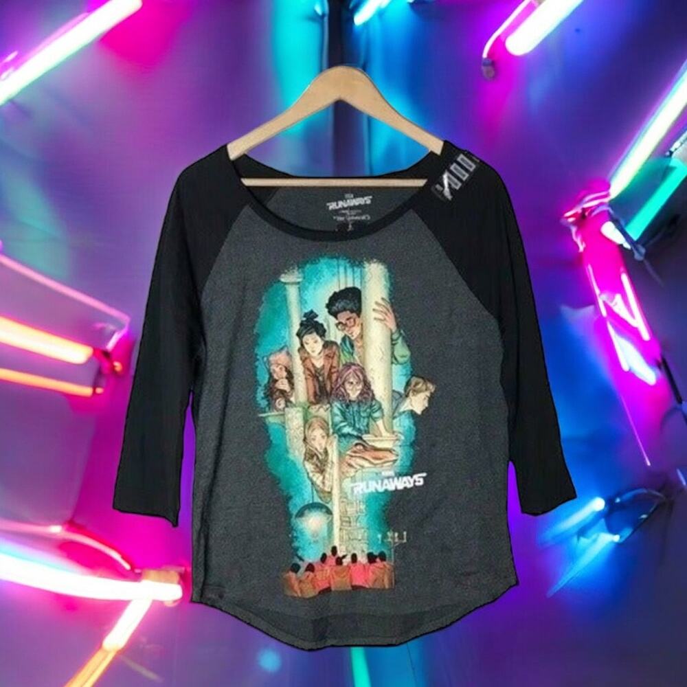 Her Universe Marvel Runaways NWT Women's Junior Medium Graphic Raglan Shirt